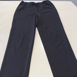 Women’s Lululemon Black Pants